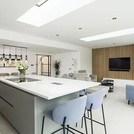 25 Hall Rise